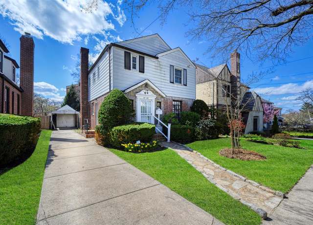 Property at 47-44 Glenwood St, Little Neck, NY 11362, 3 beds, 1.5 baths