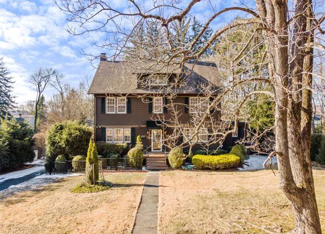 Property at 22 Willetts Rd, Mount Kisco, NY 10549, 4 beds, 2.5 baths