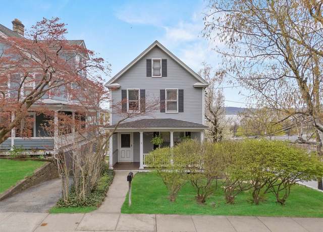 Property at 2 Palmer Ave, Croton-on-hudson, NY 10520, 2 beds, 1.5 baths