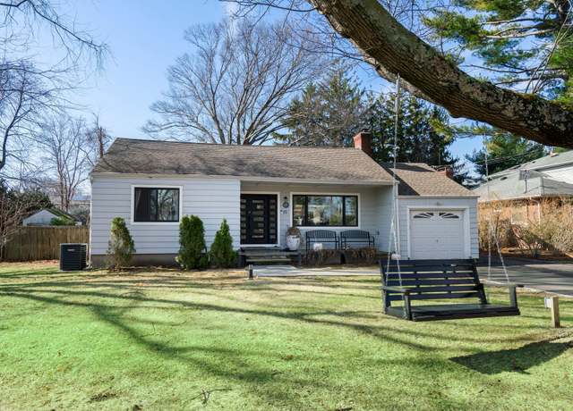 Property at 36 West St, Northport, NY 11768, 2 beds, 1 bath