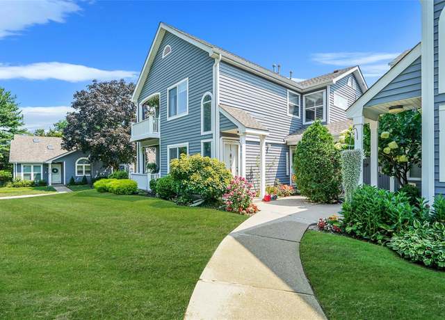 Property at 880 Birchwood Park Dr, Middle Island, NY 11953, 2 beds, 1 bath