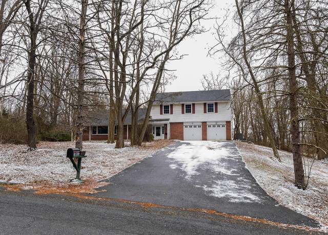 Property at 24 Country Club Rd, Hopewell Junction, NY 12533, 5 beds, 2.5 baths