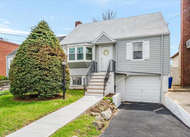 Property at 3038 Harding Ave, Bronx, NY 10465, 3 beds, 1 bath