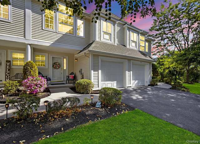 Property at 172 Isis Dr Unit 1E, Newburgh, NY 12550, 3 beds, 2.5 baths
