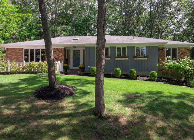 Property at 4 Burham Ct, Smithtown, NY 11787, 3 beds, 2 baths