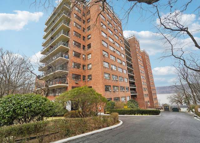 Property at 2727 Palisade Ave Unit 4H, Bronx, NY 10463, 4 beds, 2 baths