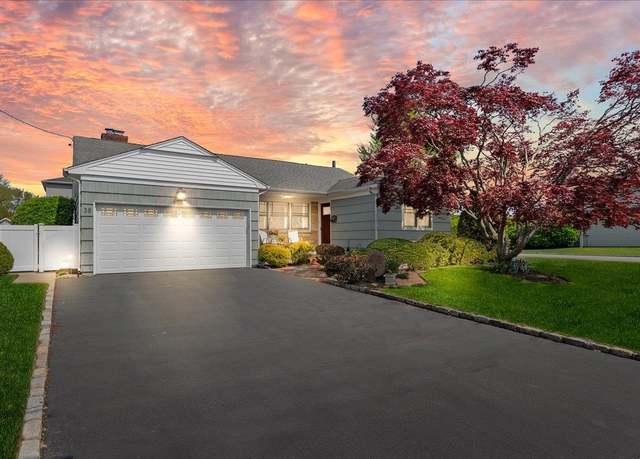 Property at 38 Fairwater Ave, Massapequa, NY 11758, 3 beds, 2 baths