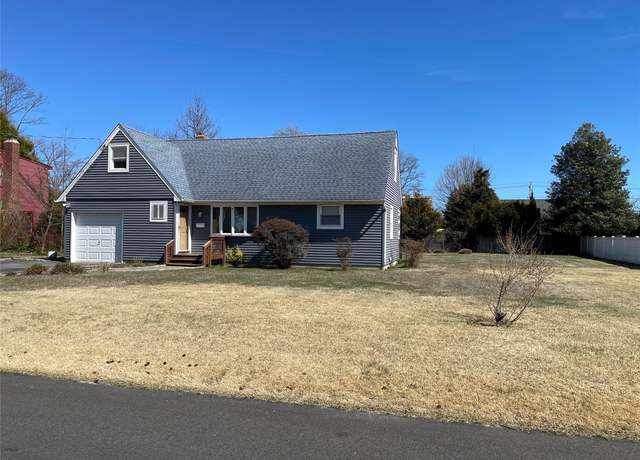Property at 16 Guilette Pl, Amityville, NY 11701, 4 beds, 2 baths