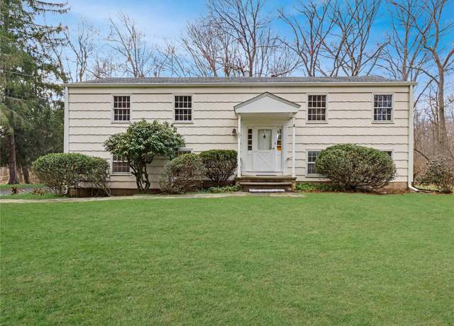 Property at 87 Robinhood Ln, New City, NY 10956, 4 beds, 2.5 baths