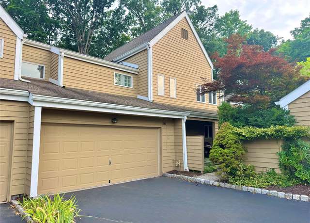 Property at 206 Dogwood Ct, Poughkeepsie, NY 12601, 2 beds, 3.5 baths