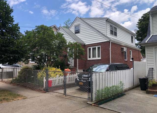 Property at 86-45 261st St, Floral Park, NY 11001, 4 beds, 2 baths