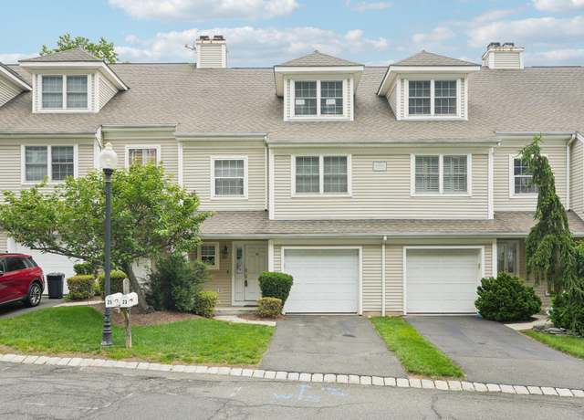 Property at 23 Crystal Hill Dr, Pomona, NY 10970, 2 beds, 2.5 baths
