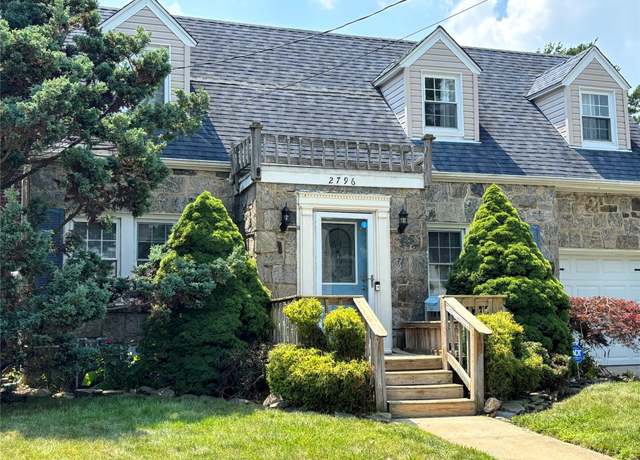 Property at 2796 Tulip Ave, Baldwin, NY 11510, 3 beds, 2.5 baths