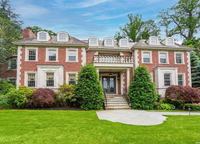 Property at 88 Walter Ln, Manhasset, NY 11030, 7 beds, 6.5 baths