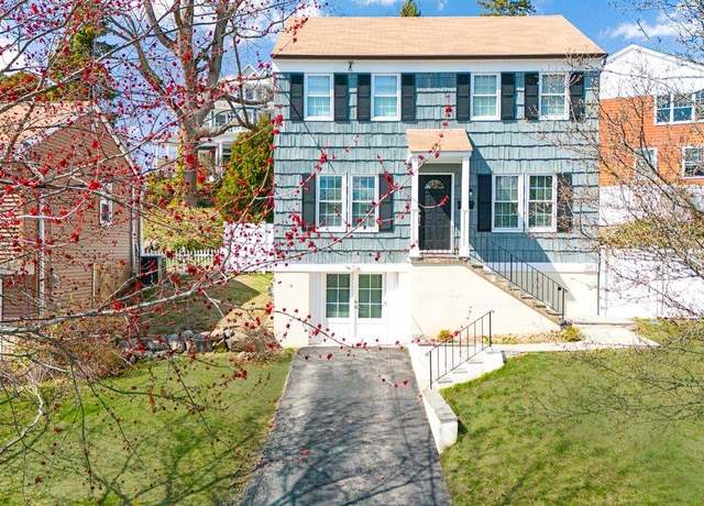 Property at 301 Livingston Ave, Mamaroneck, NY 10543, 3 beds, 1.5 baths