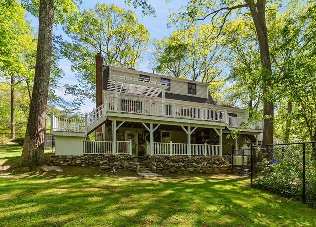 Property at 7 Laurie Ln, South Salem, NY 10590, 3 beds, 3.5 baths