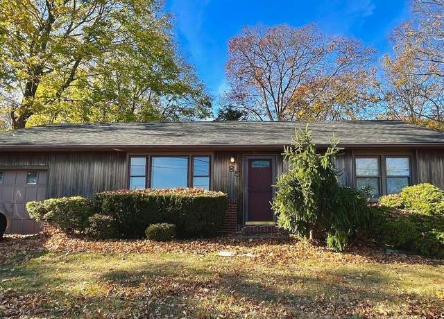 Property at 85 Kenneth Ave, Huntington, NY 11743, 3 beds, 2 baths