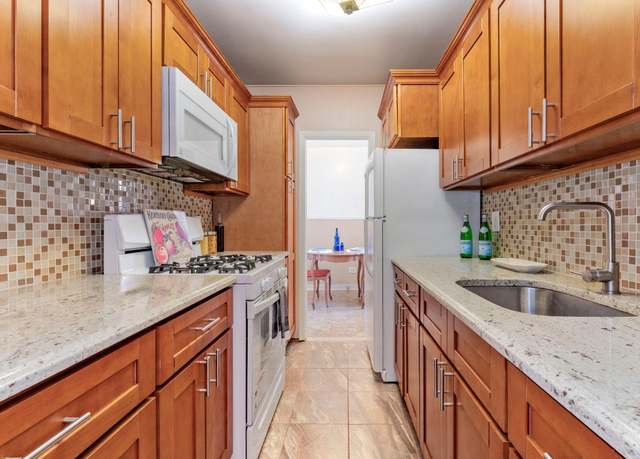 Property at 33-46 92nd St Unit 5X, Jackson Heights, NY 11372, 1 bed, 1 bath