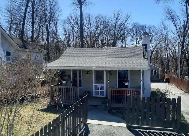 Property at 14 Sterling Pl, Greenwood Lake, NY 10925, 1 bed, 1 bath