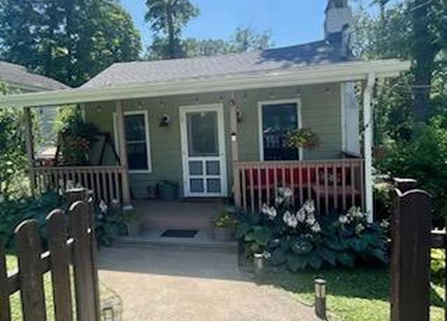 Property at 14 Sterling Pl, Greenwood Lake, NY 10925, 1 bed, 1 bath