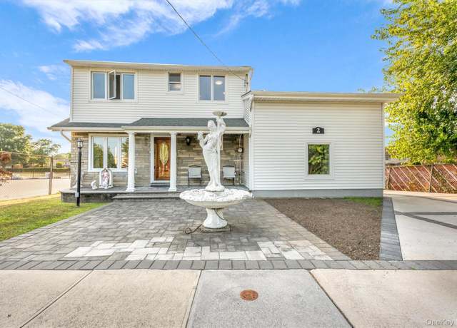 Property at 2 Sheridan St, Valley Stream, NY 11580, 4 beds, 3 baths