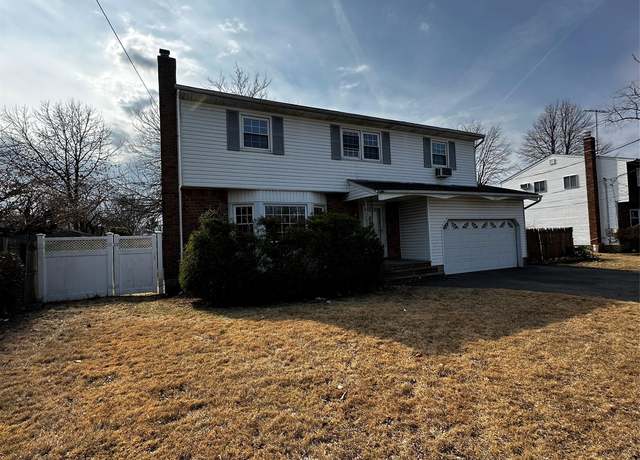 Property at 74 Jerusalem Ave, Massapequa, NY 11758, 4 beds, 2.5 baths