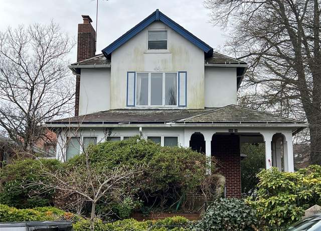 Property at 16016 Riverside Dr, Beechhurst, NY 11357, 4 beds, 3.5 baths