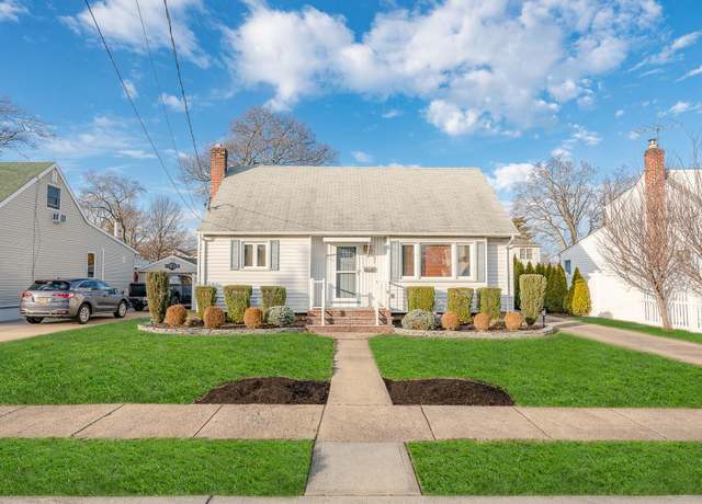 Property at 2351 Amherst St, East Meadow, NY 11554, 3 beds, 1.5 baths