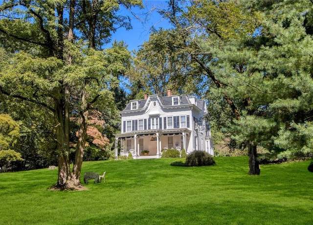 Property at 4 Deer Run, Sparkill, NY 10976, 6 beds, 3.5 baths