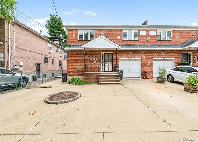 Property at 206-18 45th Rd, Bayside, NY 11361, 5 beds, 4 baths