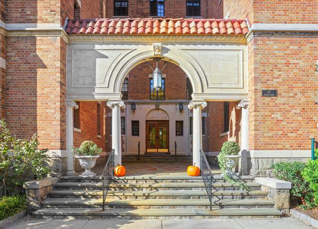 Property at 12 Meadow Ave Unit 1D, Bronxville, NY 10708, 3 beds, 2.5 baths