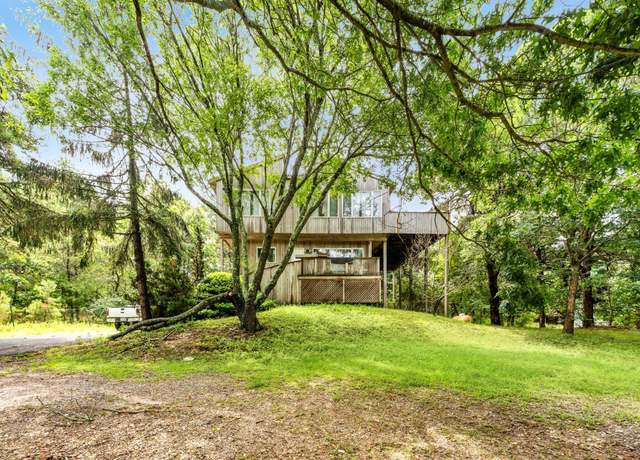 Property at 1806 County Road 39, Southampton, NY 11968, 4 beds, 3 baths