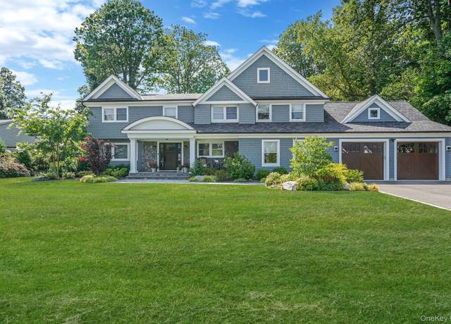 Property at 26 View Rd, Setauket, NY 11733, 4 beds, 2.5 baths