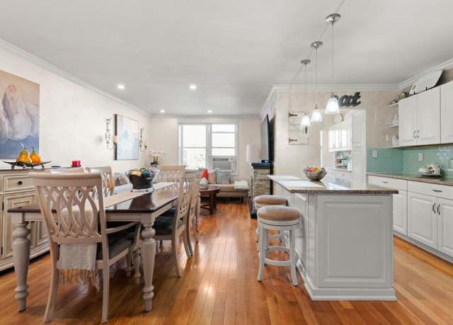 Property at 33-05 92nd St Unit 5H, Jackson Heights, NY 11372, 2 beds, 1.5 baths