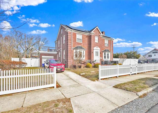 Property at 5 W Olive St, Long Beach, NY 11561, 4 beds, 4 baths