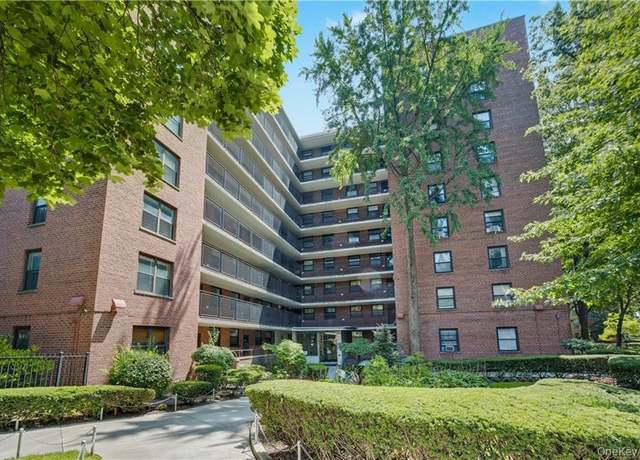 Property at 35-11 85th St Unit 3H, Jackson Heights, NY 11372, 2 beds, 1 bath