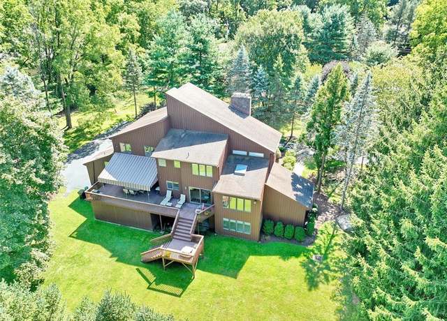Property at 4 Misty Ln, Suffern, NY 10901, 7 beds, 5 baths