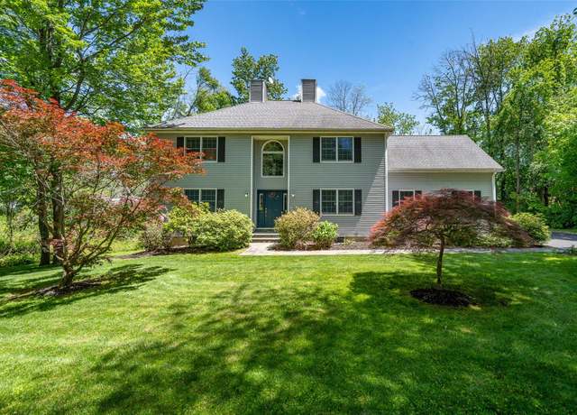 Property at 10 Wyche Way, Ossining, NY 10562, 3 beds, 2.5 baths