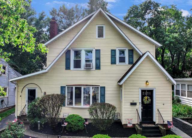 Property at 11 City Ter N, Newburgh, NY 12550, 3 beds, 1.5 baths
