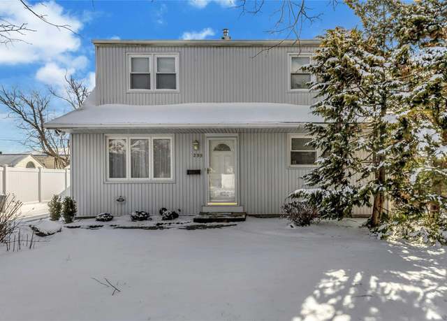Property at 299 Montgomery Ave, Oceanside, NY 11572, 3 beds, 2 baths