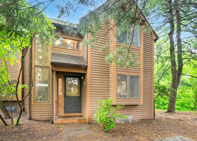 Property at 707 Eagle Bay Dr, Ossining, NY 10562, 2 beds, 2.5 baths