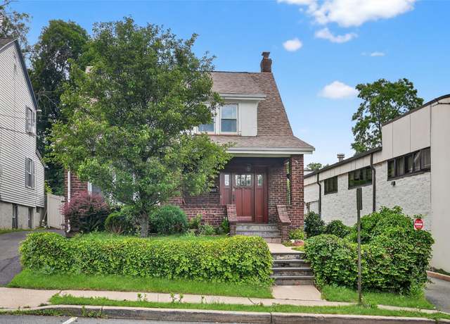 Property at 260 High Ave, Nyack, NY 10960, 3 beds, 1 bath
