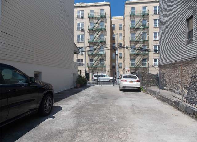 Property at 770 Jackson Ave, Bronx, NY 10456