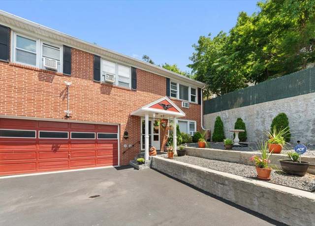 Property at 2 Greystone Ter, Yonkers, NY 10701, 4 beds, 3 baths