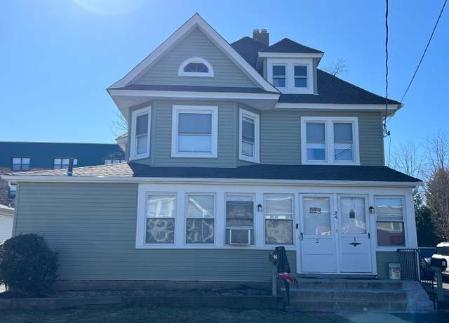 Property at 24 Doxsey Pl, Lynbrook, NY 11563