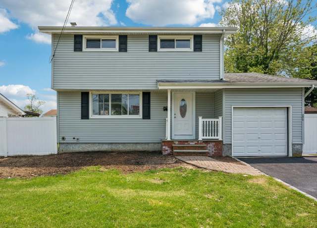 Property at 236 Sherman St, Brentwood, NY 11717, 5 beds, 2.5 baths