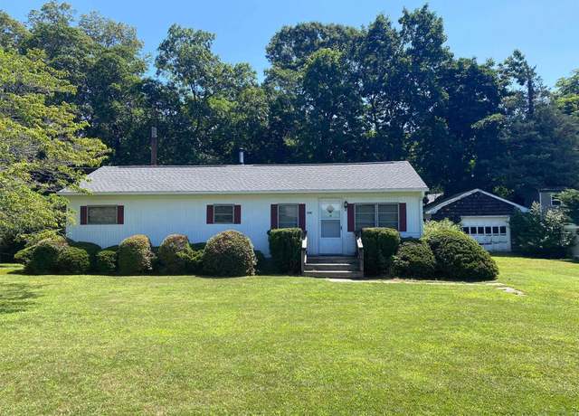 Property at 500 Summer Ln, Southold, NY 11971, 2 beds, 1.5 baths