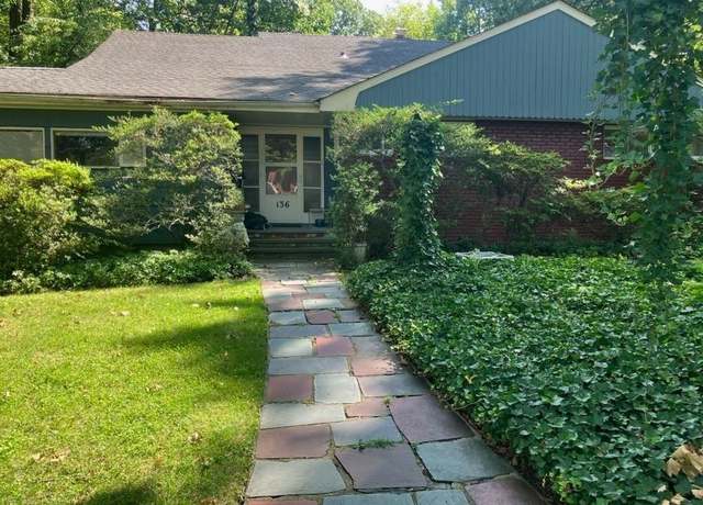 Property at 136 Colonial Rd, Great Neck, NY 11021, 5 beds, 2 baths