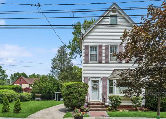 Property at 73 Spruce Ave, Floral Park, NY 11001, 3 beds, 2 baths