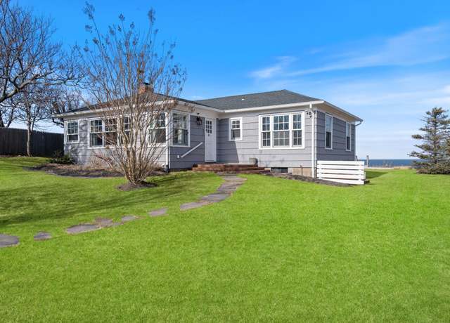 Property at 20845 Soundview Ave, Southold, NY 11971, 3 beds, 2 baths